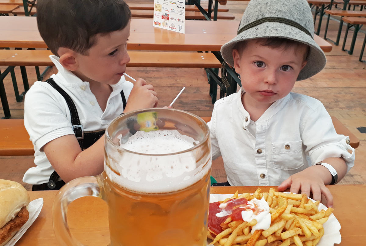 Festzelt besuch